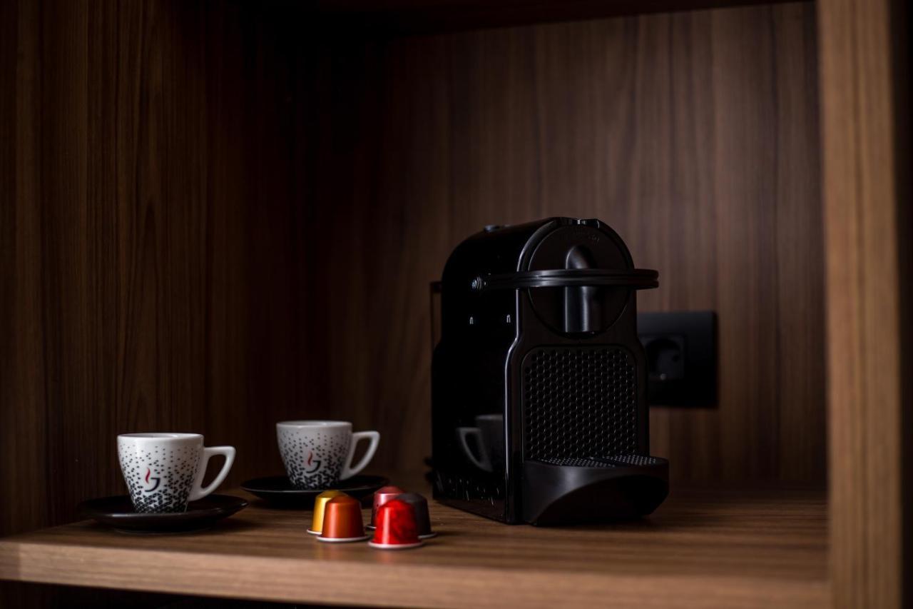 Vanik Suites Kallithéa エクステリア 写真