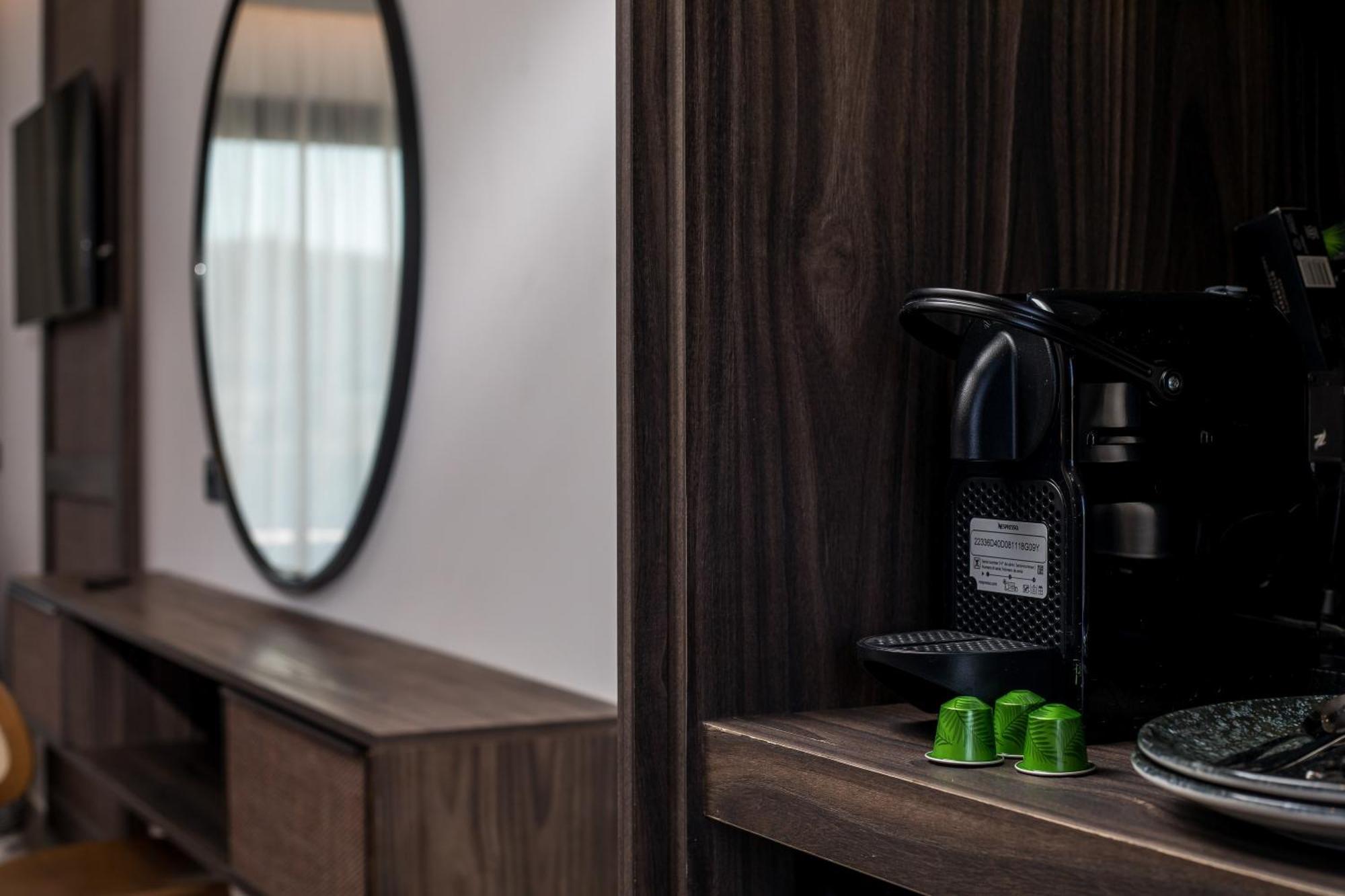 Vanik Suites Kallithéa エクステリア 写真
